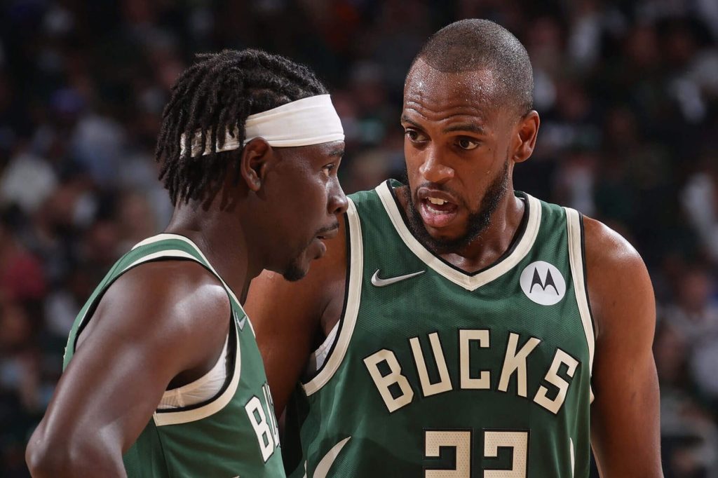 Khris Middleton และ Jrue Holiday